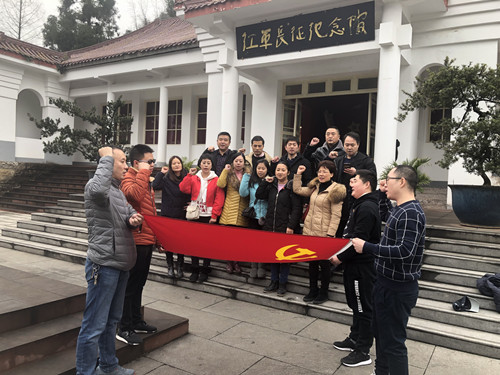 微信图片_20181221133218_副本.jpg